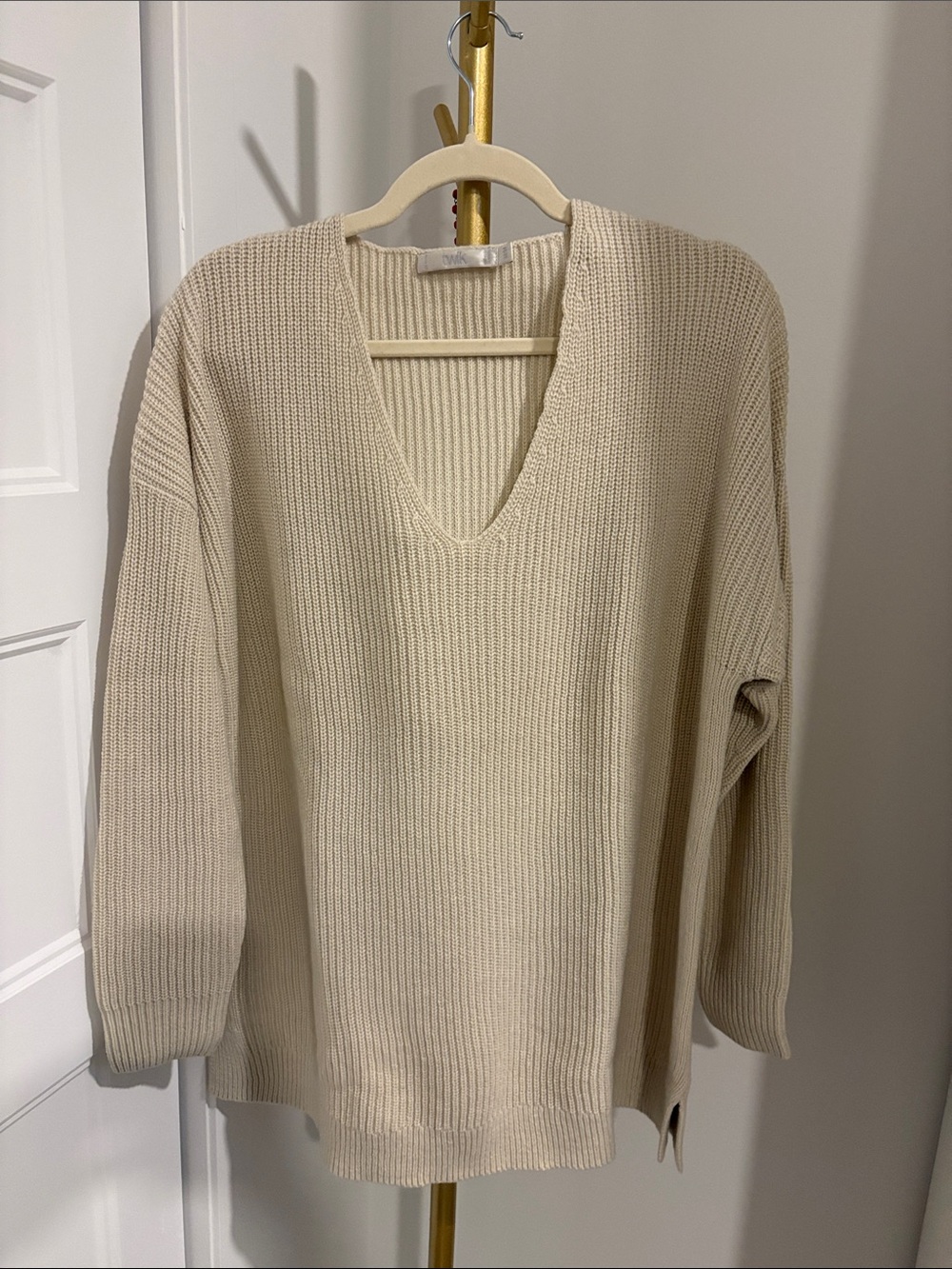 twik Cream V-Neck Ribbed Knit Sweater